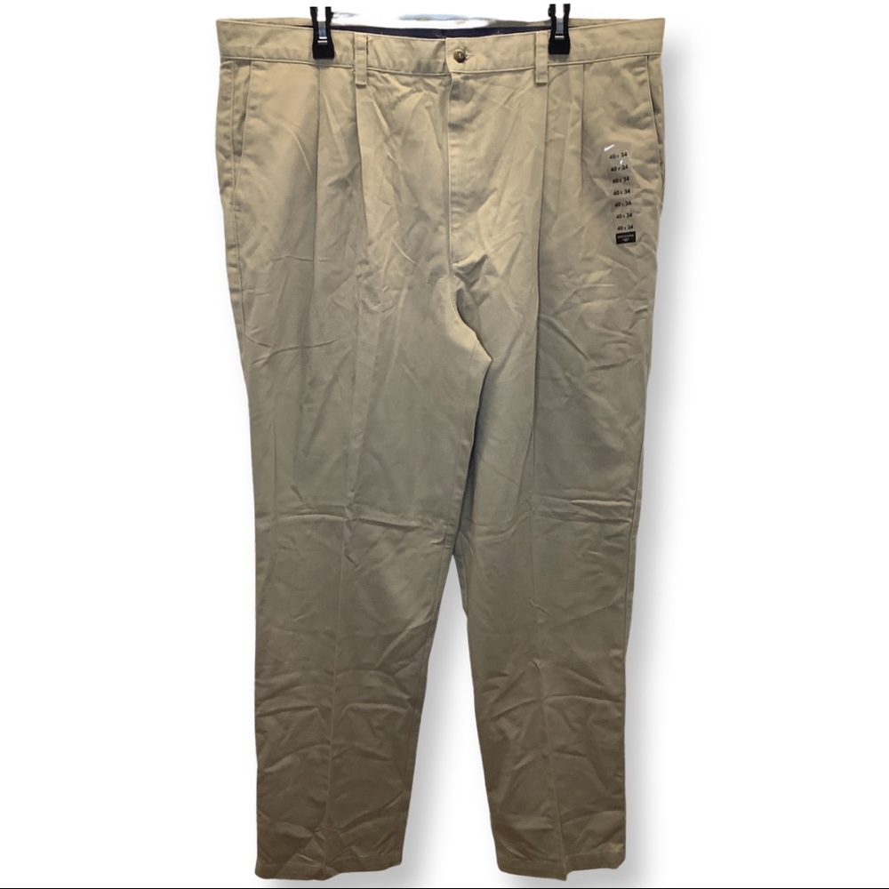 Dockers Classic Fit Pleated Men’s Pants